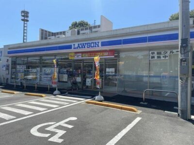 ローソン伊勢原岡崎店