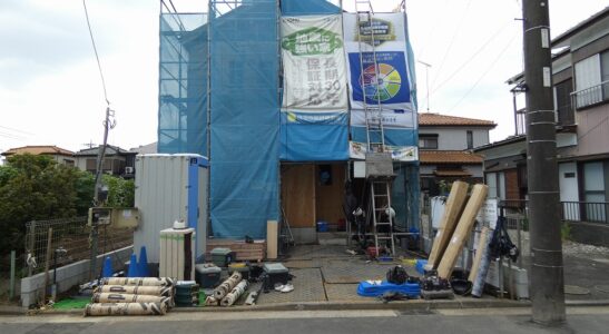 横浜市瀬谷区中屋敷 新築戸建て1棟 　4,390万円
