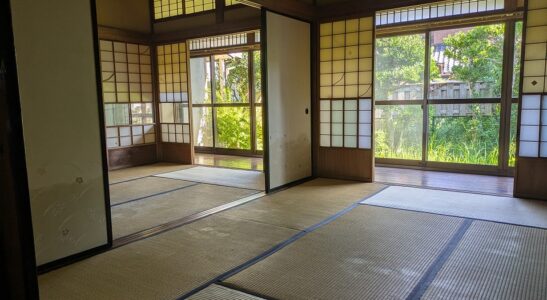 大磯町東小磯 平家一戸建て築80年超え 庭付き貸家成約済