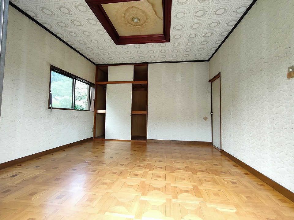 大磯町生沢借家