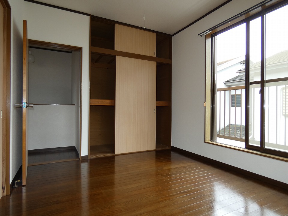 テラスハウス越野